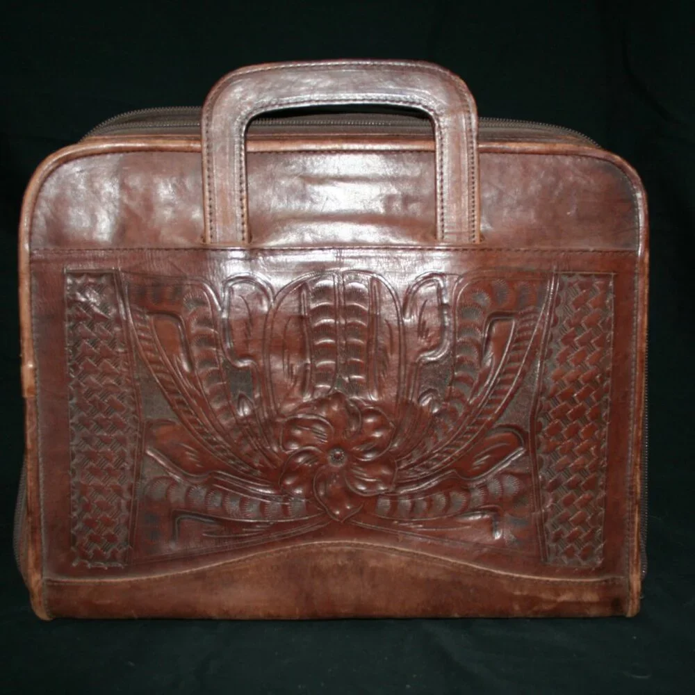 Leaders in Leather Vintage hand tooled briefcase - Picture 2 of 7